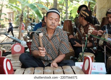 Kebumen, Indonesia - April, 2018: Gamelan Player In A Kuda Lumping Show.