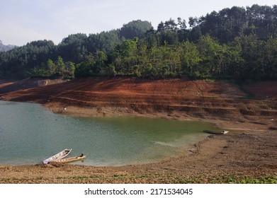 6,897 Dry Season Indonesia Images, Stock Photos & Vectors | Shutterstock