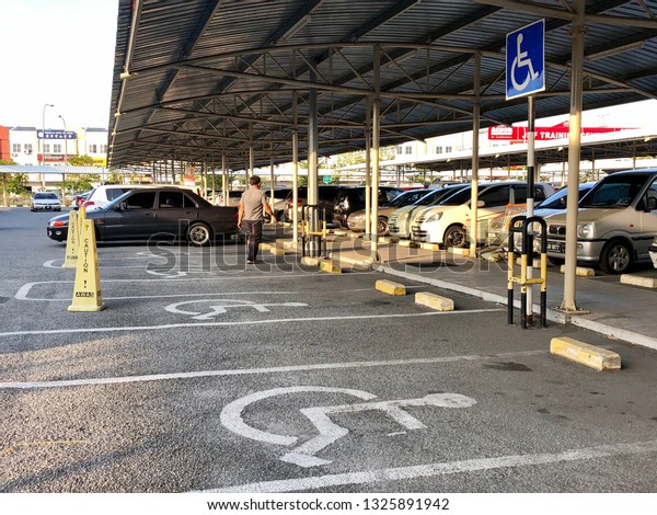 Kedah,Malaysia - 27-02-2019 :
Disabled car park are provided in the Shopping mall named “Aeon
Big” in Alor
setar,Kedah,Malaysia.