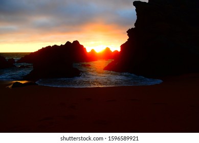 Keep in to the coast