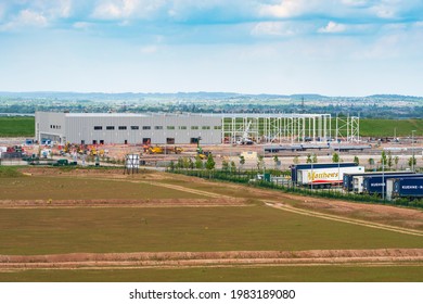 Kegworth, Leicestershire, UK 05 14 2021 Modern distribution center under construction