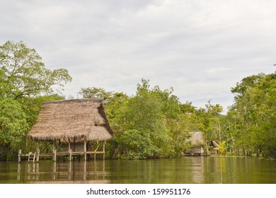 Kekchi Indians Rio Dulce