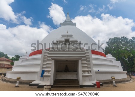 Kelaniya ancient temple and dagoba in Sri Lanka