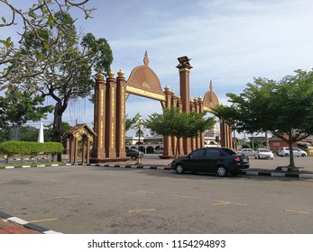 KELANTAN, MALAYSIA , MARCH 29, 2017: Archway Of Kota Sultan Ismail Petra Or Kota Sultan Ismail Petra Arch Located In Kota Bharu, Kelantan, Malaysia.