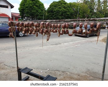 Kelantan, Malaysia - March 8, 2019 : Tongmo Or Belly Filled With Beef Is A Popular Food In Kelantan, Malaysia