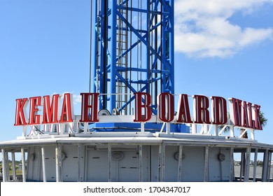 KEMAH, TX – APR 21: Rides At Kemah Boardwalk, In Kemah, Near Houston, Texas, On Apr 21, 2019. It Is A 60-acre Texas Gulf Coast Theme Park And Considered One Of The Premier Boardwalks In The US.