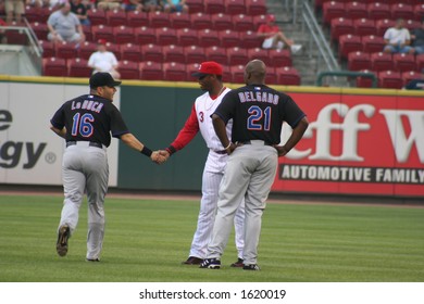 Ken Griffey, Jr. Greets Paul Lo Duca And Carlos Delgado