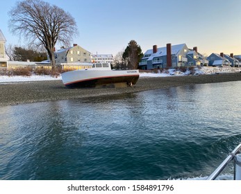 Kennebunkport In December - Winter Holiday Season - Kennebunk River 