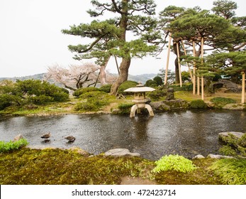 Kenrokuen Garden In Kanazawa