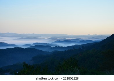 Kentucky Appalachian Mountains At Sunrise With Fog In The Valleys