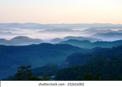 Kentucky Appalachian Mountains At Sunrise With Fog In The Valleys