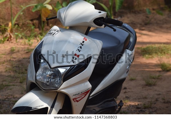Keralaindia January 42018 White Color Honda Stock Photo Edit Now