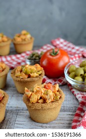 Keto Chicken Cups - Almond Flour And Butter Cups Stuffed With Cooked Chicken With Vegetables. An Entire Recipe Preparation With Photos Of The Final Dish. 