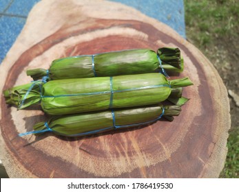 Ketupat pulut daun pisang