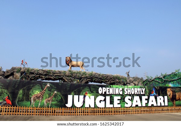 2 day vacation spots with jungle safari near me