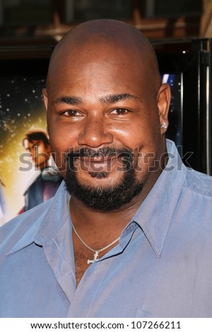 Kevin Michael Richardson voices