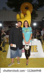 Kevin Smith And Jennifer Schwalbach Smith At The World Premiere Of 