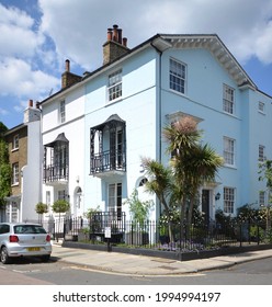 KEW, LONDON - JUNE 5, 2021. Early 19th Century Regency Period Housing At Kew In The Borough Of Richmond, London.