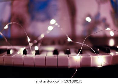 Keyboard with lights