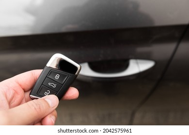 Keyless Remote Control System Of A Modern Car