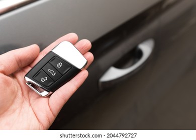 Keyless Remote Control System Of A Modern Car