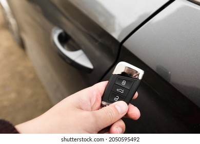 Keyless Remote Control System Of A Modern Car