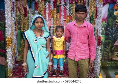 11,287 Indian village family Images, Stock Photos & Vectors | Shutterstock