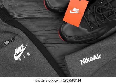 nike brand clothes