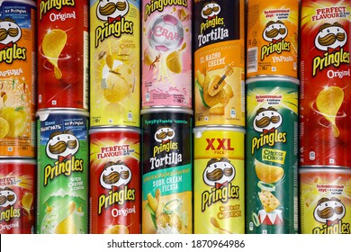 Many Orange Pringles Potato Snack Chips Stock Photo 1882587907 ...