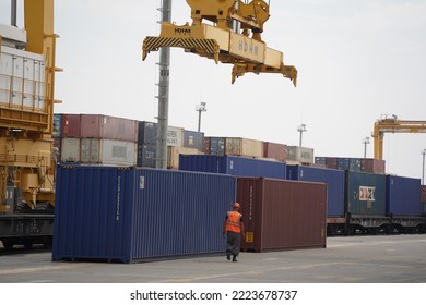 Khorgos, Kazakhstan - 09.22.2022 : Unloading Of Cargo Containers In The Dry Port Of Khorgos.