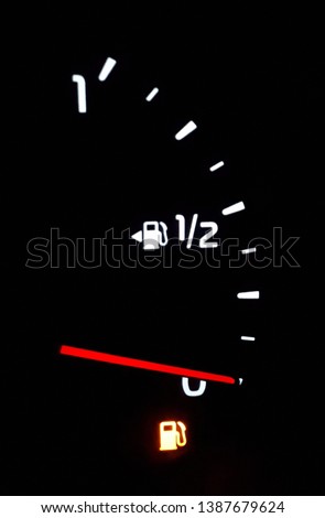 Kia ceed empty tank icon. Fuel indicator  