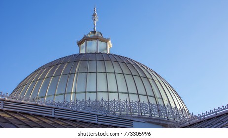 The Kibble Palace Glasshouse Of Glasgow Botanic Gardens.