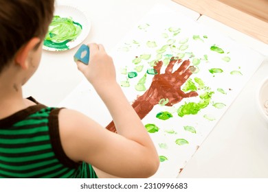 Kid draws and gouache spring tree  Children activities  easy ideas at home  Art lessons spring theme  DIY tasks for children  Early education  Sensory therapy  fine motor skills  preschool game 