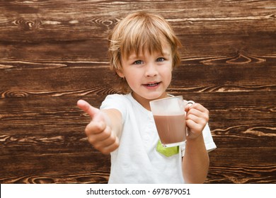 5,665 Kids drinking chocolate milk Images, Stock Photos & Vectors ...