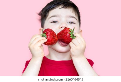 Kid Eating Big Size Strawberry Child Stock Photo 2163464845 | Shutterstock