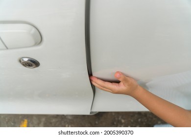 Kid Hand Or Finger Pinched By The Car Door; Close Up Portrait Of Finger Pinched, Slammed By The Car Door, Accident Concept; 4 Year Asian Little Girl Hand Or Finger Model.