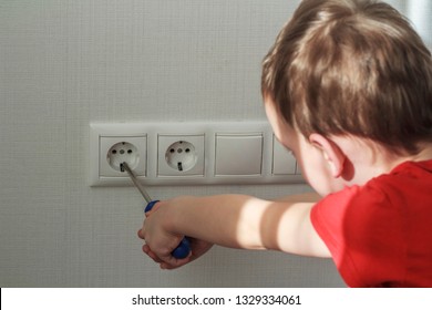 993 Baby electric socket Images, Stock Photos & Vectors | Shutterstock