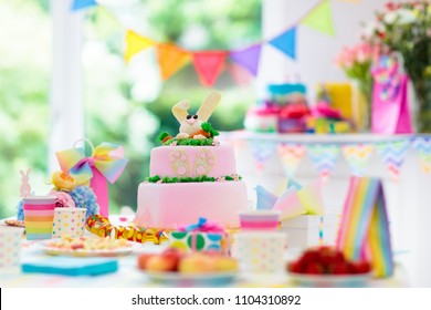 Kids Party Table Setting : Kid S Birthday Party Decorating Ideas Four Cheeky Monkeys / We did not find results for: