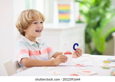 Kids learn to read. Colorful abc phonics flash cards for kindergarten and preschool children. Remote learning and homeschooling for young kid. Child reading sounds and letters. English lesson. - Shutterstock ID 2012391644
