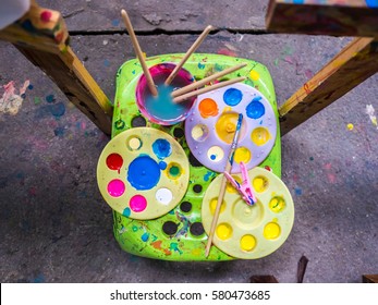 Kids Paint Their Artwork And Left Over With Color And Tray.