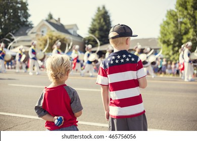 Kids watching an Independence Day Parade 