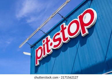 KIEL, GERMANY - JUNE 5, 2022: Pitstop Sign At Repair Shop