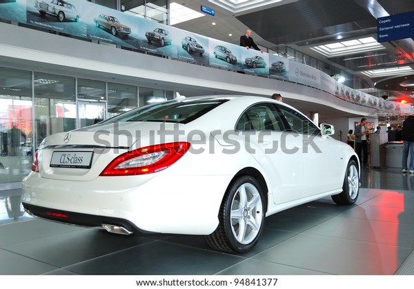 KIEV - SEPTEMBER 11: New
generation of the Mercedes-Benz CLS-class at the yearly
automotive-show 