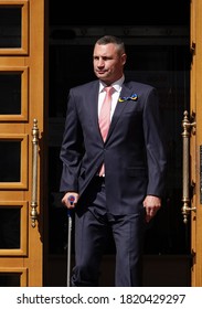 Kiev, Ukraine August 23, 2020: Speech To The People In Honor Of The National Flag Of Ukraine Mayor Of Kiev Vitaliy Klitschko Of The World Boxing Champion