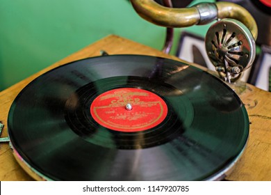 KIEV, UKRAINE - July 2017: Flea Market In Kiev. Old Vintage Used Electronics: Retro Turntable, Gramophone, Phonograph Records For Sale On Secondhand Market In Kiev, Ukraine