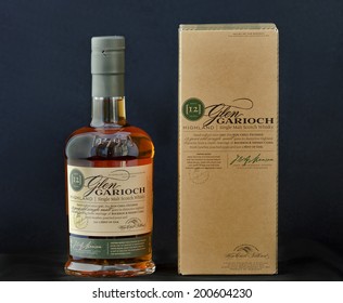 Download Whisky Boxes Images Stock Photos Vectors Shutterstock Yellowimages Mockups
