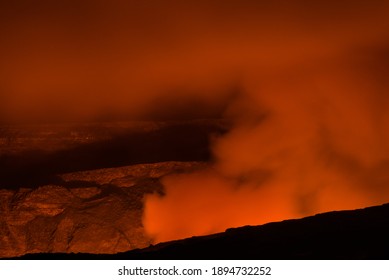 Kilauea Crater After Dark (Hawaii Volcanoes National Park)