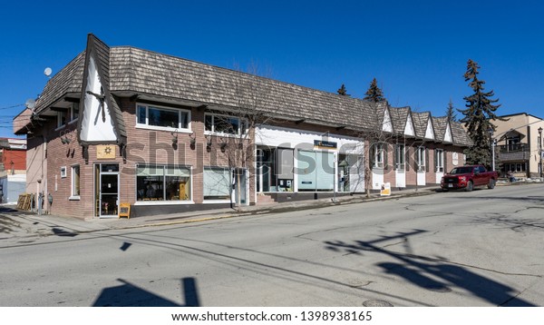 KIMBERLEY, CANADA - MARCH 19, 2019:
street view and store front in small town british
columbia.
