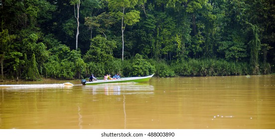 Kinabatangan, Malaysia - 09 May 2013 : Tourists On A Boat Cruise Along The River Of Kinabatangan, Some Of The Most Diverse Concentration Of Wildlife In Borneo.