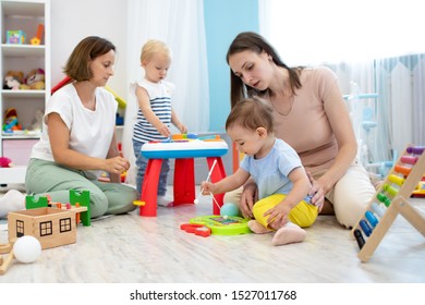 98,579 Kid sitting on floor Images, Stock Photos & Vectors | Shutterstock